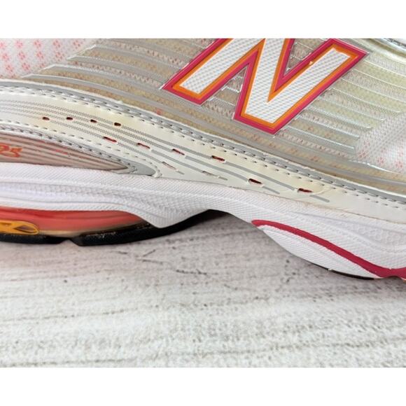 NEW BALANCE Women’s 725 Abzorb Running Shoe Size 9 White Pink/Orange WR725WT - Picture 6 of 11